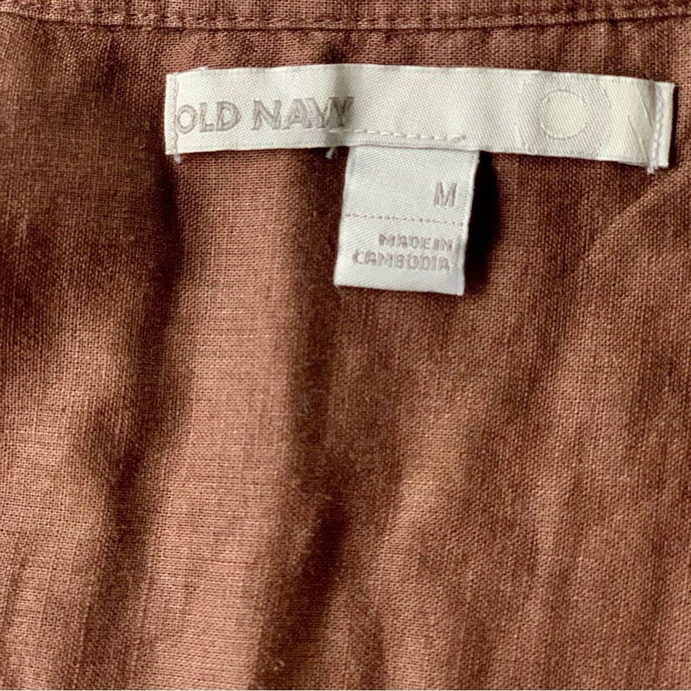 Old Navy Button-Up Collared Roll-Up Short Sleeves… - image 4